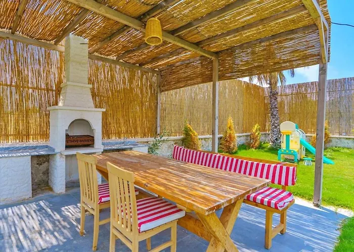 Bezirgan 2 Bedroom Secluded With Private Pool Hot Tub