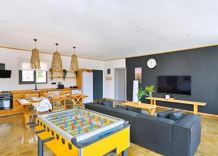 Bezirgan 2 Bedroom Secluded With Private Pool Hot Tub Kalkan