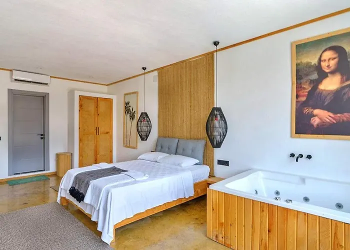 Bezirgan 2 Bedroom Secluded With Private Pool Hot Tub Villa *