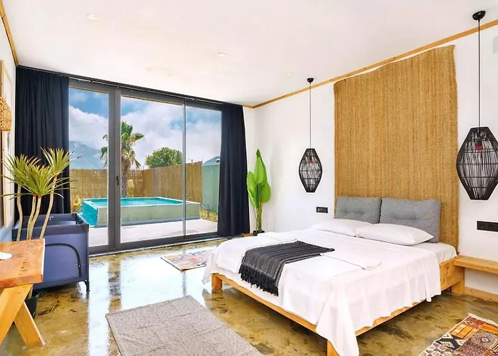 Bezirgan 2 Bedroom Secluded With Private Pool Hot Tub Kalkan