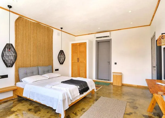 Bezirgan 2 Bedroom Secluded With Private Pool Hot Tub Villa *