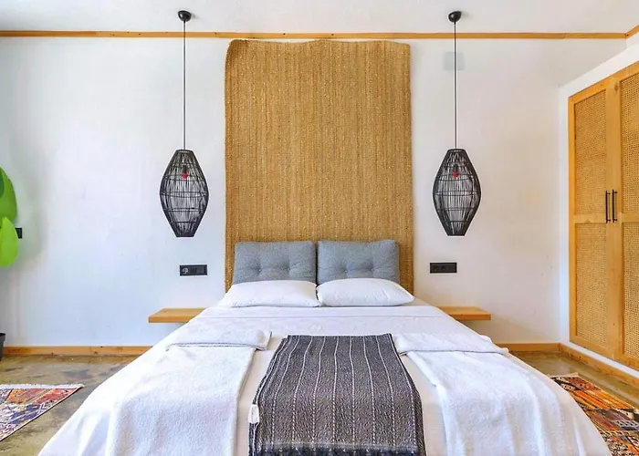 Bezirgan 2 Bedroom Secluded With Private Pool Hot Tub Villa *