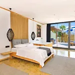Bezirgan 2 Bedroom Secluded With Private Pool Hot Tub Vila *
