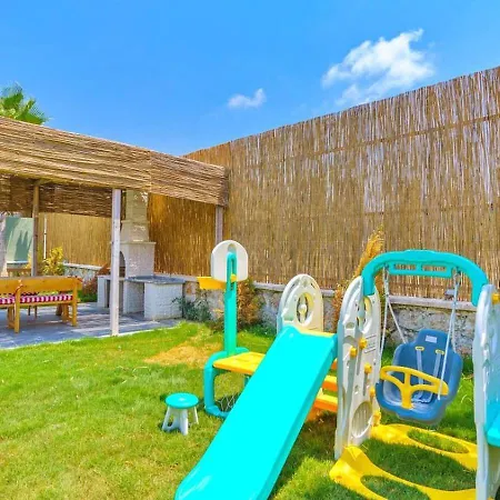 别墅 Bezirgan 2 Bedroom Secluded With Private Pool Hot Tub 卡尔坎