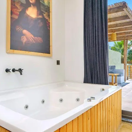 别墅 Bezirgan 2 Bedroom Secluded With Private Pool Hot Tub