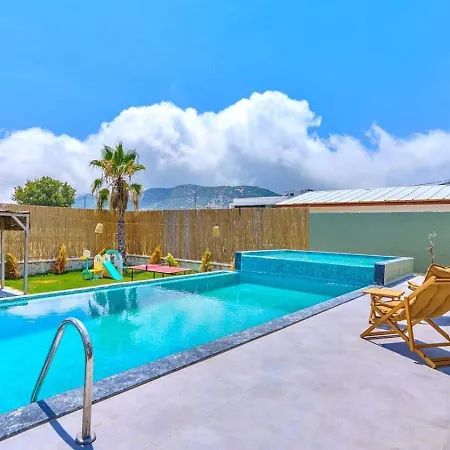 Bezirgan 2 Bedroom Secluded With Private Pool Hot Tub *