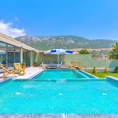 Bezirgan 2 Bedroom Secluded With Private Pool Hot Tub 卡尔坎