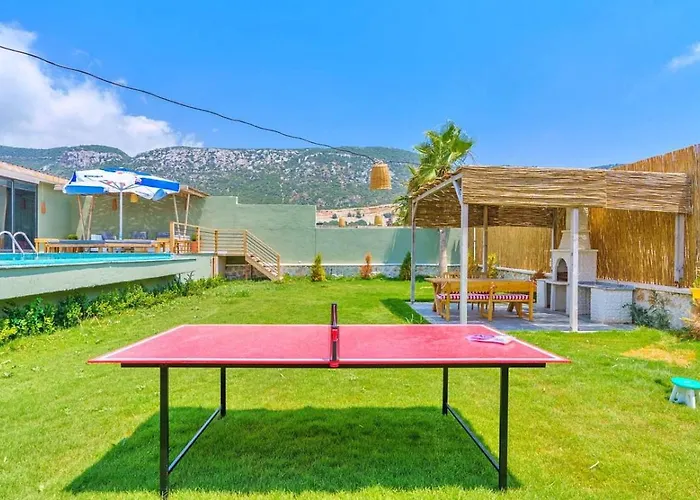 Bezirgan 2 Bedroom Secluded With Private Pool Hot Tub