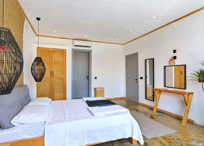 Villa Bezirgan 2 Bedroom Secluded With Private Pool Hot Tub