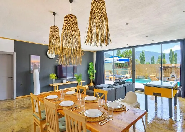 Bezirgan 2 Bedroom Secluded With Private Pool Hot Tub * Kalkan