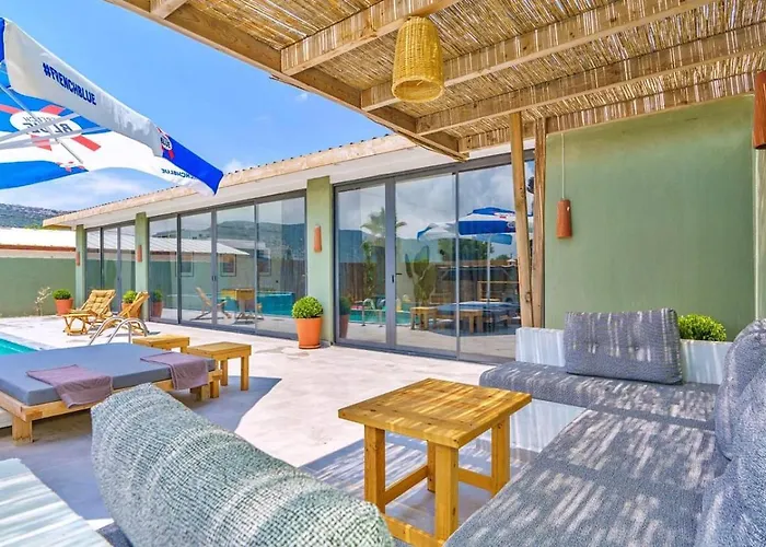 Bezirgan 2 Bedroom Secluded With Private Pool Hot Tub
